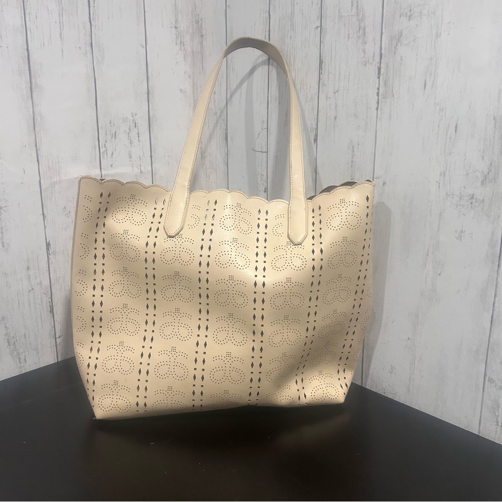 Arbonne Vegan Leather Cream Perforated Scallop-Edge Tote Bag O/S